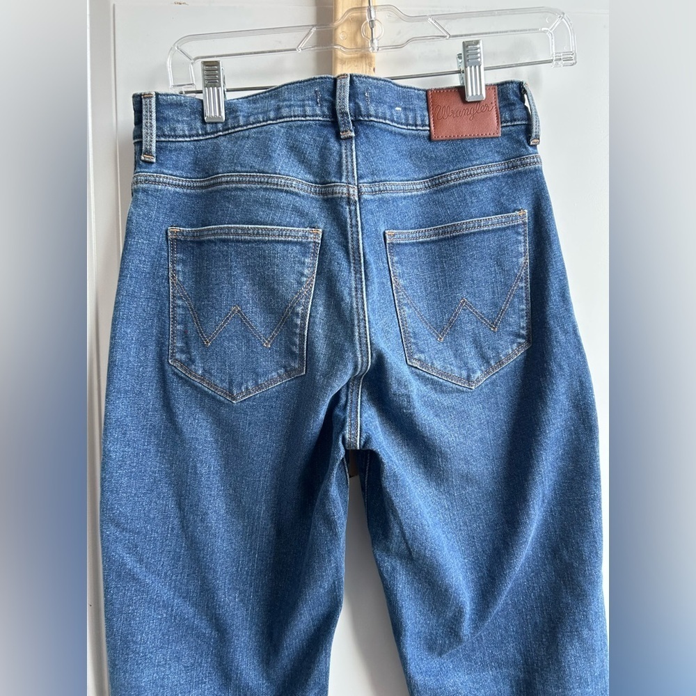 Wrangler | Highwaist Straight leg | women’s size 28x32 - Picture 6 of 7